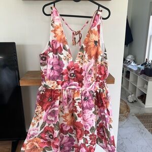 HEPBURN MINI DRESS - V NECK TIE BACK DRESS IN SPRING FLORAL